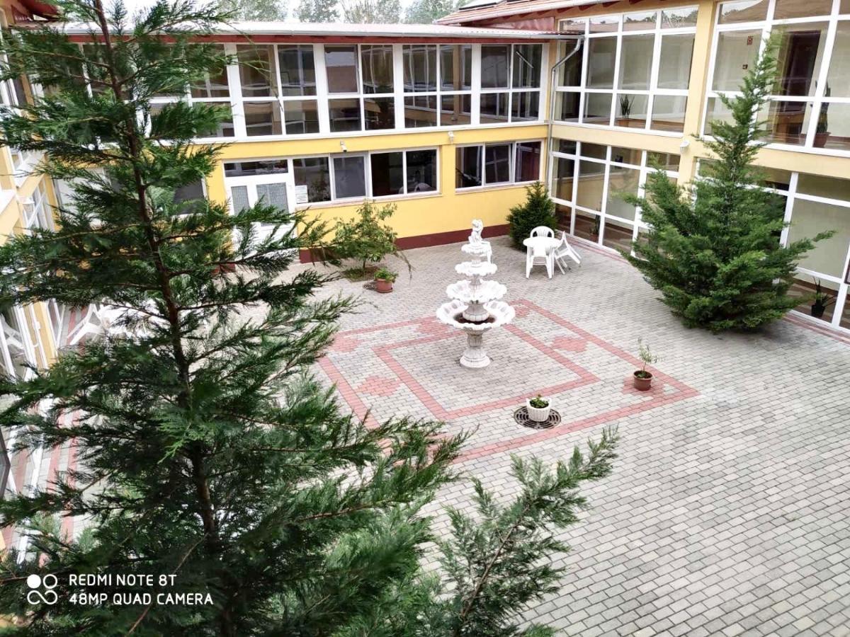 Ligetalja Termal Hotel Peneszlek Buitenkant foto